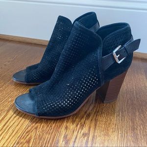 Sam Edelman Black Cutout Heels Size 7.5